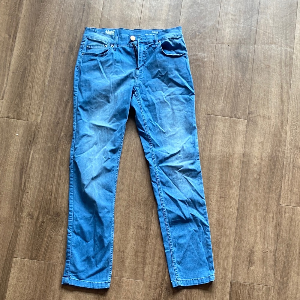 Straight Leg Women's Jeans in Blue